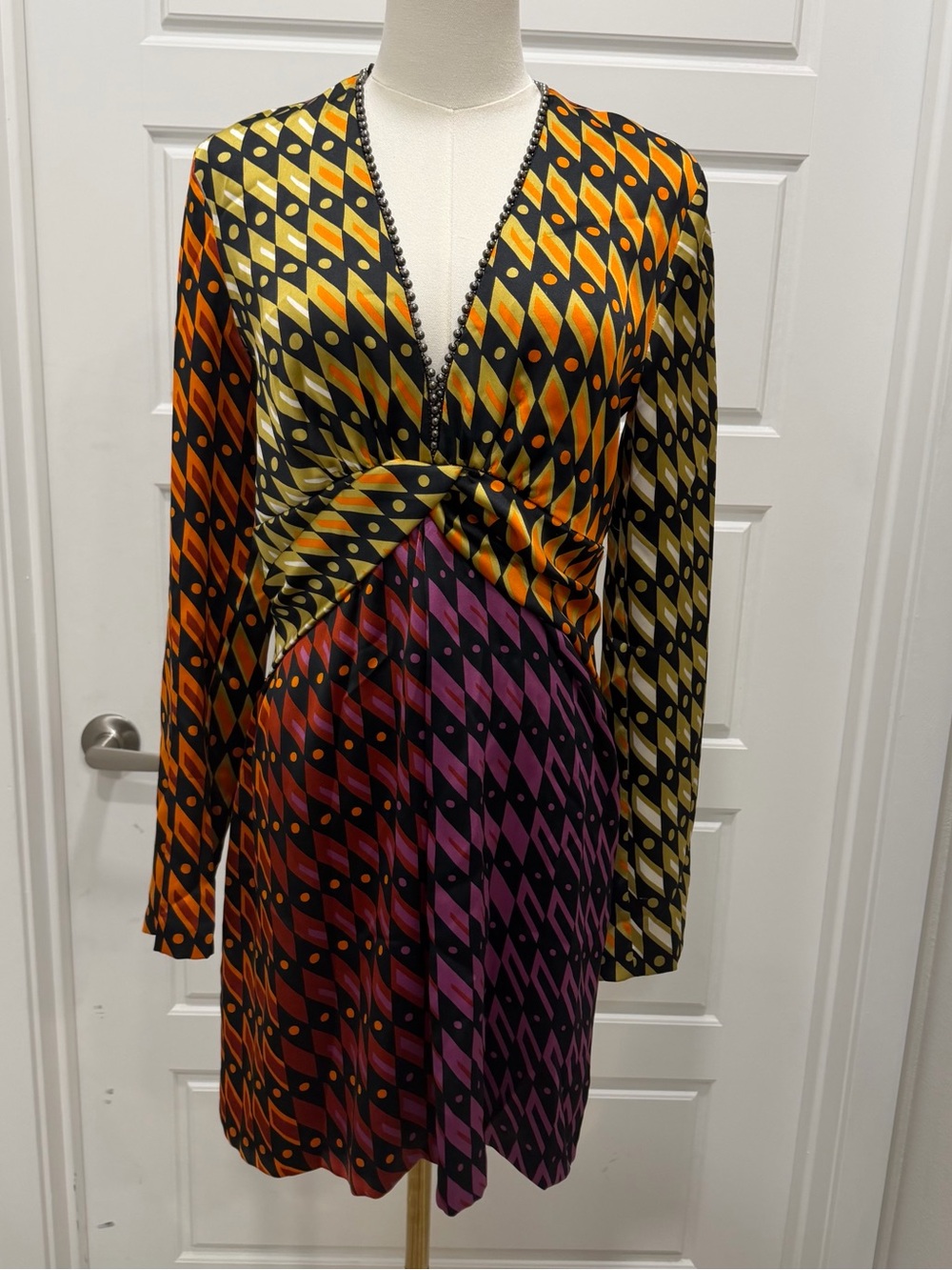 Zara Multicolor Printed Long‑Sleeve Mini Dress with Beaded Neckline - Picture 4 of 10